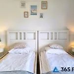 Semesterbostad 365pam - Marina I Dom Rodzinny - Basen Zewnetrzny, Kort Tenisowy, Silownia, Plac Zabaw, Boisko