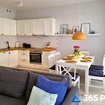 365pam - Marina I Dom Rodzinny - Basen Zewnetrzny, Kort Tenisowy, Silownia, Plac Zabaw, Boisko *