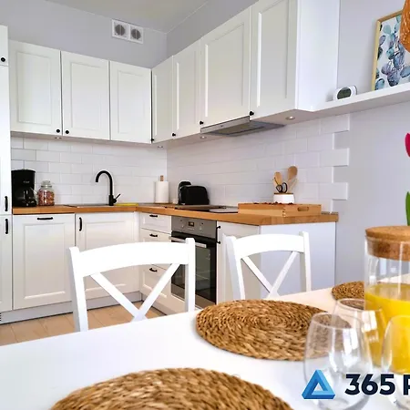 Casa vacanze 365pam - Marina I Dom Rodzinny - Basen Zewnetrzny, Kort Tenisowy, Silownia, Plac Zabaw, Boisko *