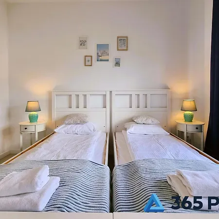 365pam - Marina I Dom Rodzinny - Basen Zewnetrzny, Kort Tenisowy, Silownia, Plac Zabaw, Boisko Tatil Evi Ustronie Morskie