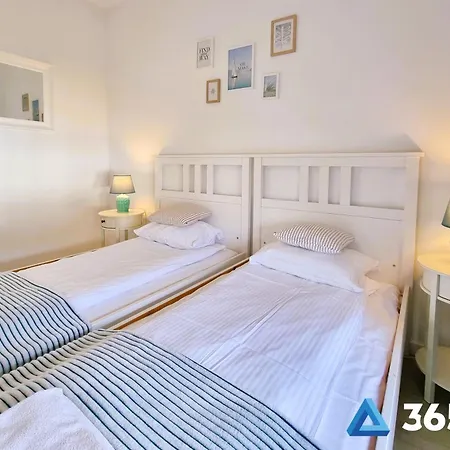 365pam - Marina I Dom Rodzinny - Basen Zewnetrzny, Kort Tenisowy, Silownia, Plac Zabaw, Boisko * Ustronie Morskie