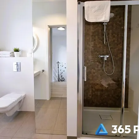 Casa vacanze 365pam - Marina I Dom Rodzinny - Basen Zewnetrzny, Kort Tenisowy, Silownia, Plac Zabaw, Boisko