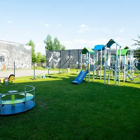 Casa vacanze 365pam - Marina I Dom Rodzinny - Basen Zewnetrzny, Kort Tenisowy, Silownia, Plac Zabaw, Boisko